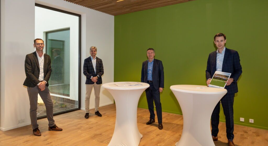 Sleuteloverdracht Noorderboog in het Grand café van het nieuwe Noorderboog in Meppel. Copyright: Fotografie Pedro Sluiter Foto Zwolle